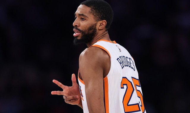 铁人！祝尼克斯球星米卡尔-布里奇斯29岁生日快乐！生涯至今全勤